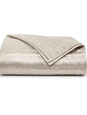 Hotel Collection Skyline Coverlet , Full/Queen, New with NO Tags